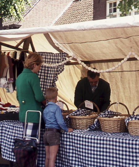 'Verse eieren van eigen bedrijf', Vught 1974