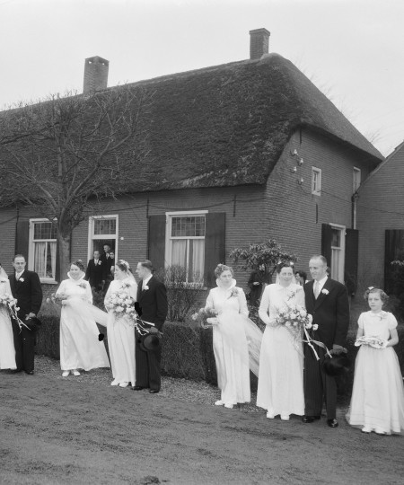 foto: Zesvoudig huwelijk, Heukelom 1954