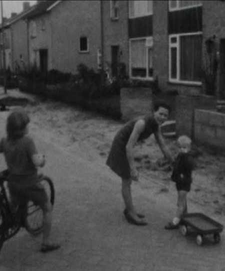 Filmstill uit Dorpsfilm Elshout, 1968 (collectie Streekarchief Langstraat Heusden Altena nr. 370)