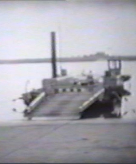 Filmstill uit Dorpsfilm Meeuwen, 1966 (collectie Streekarchief Langstraat Heusden Altena nr. 378)