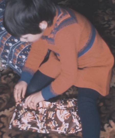 Filmstill uit Pakjesavond 1978, 's-Hertogenbosch (film: A. Blokker, filmcollectie BHIC nr. Blokker-07)