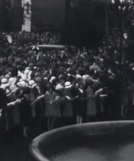 Filmstill uit Intocht burgemeester Ploegmakers, Oss 1932 (OB-008)