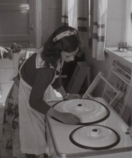 Filmstill uit Dorpsfilm Loon op Zand 1959