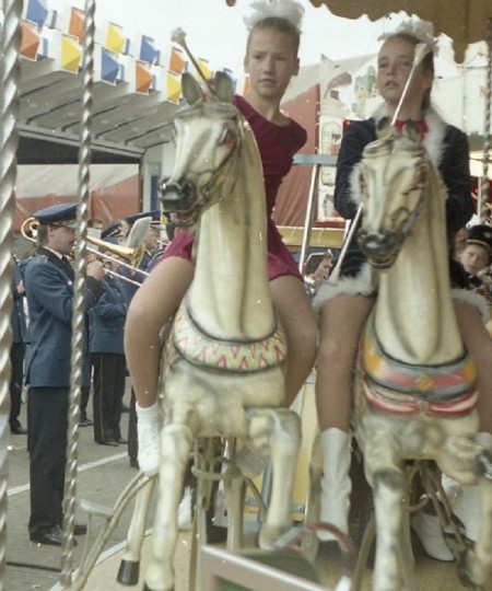 Kermiszondag, Berlicum 1988 (foto: Historische Vereniging Berlicum-Middelrode, collectie BHIC nr. 1627-003123)