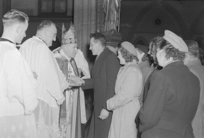Uitreiking van medailles aan emigranten, Veghel 1951