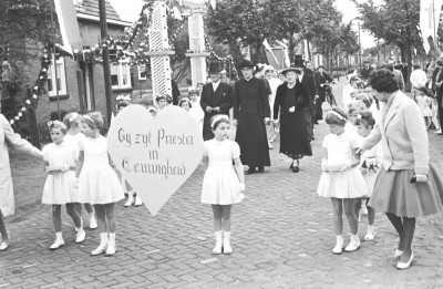 Het was de tijd dat het de grootste eer was als één (maar liefst meer) van je zoons tot priester werd gewijd…