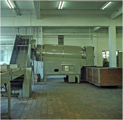 Machines in de fabriek bij Velasques. Veldhoven, ca. 1955-1970