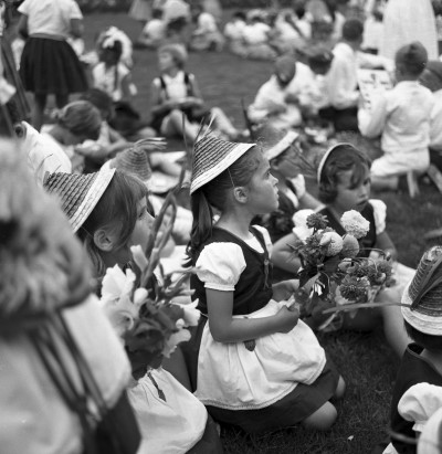 Deelnemers aan de Avondjeugd-vierdaagse. Veghel, ca. 1955-1970