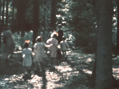 Rust en ravotten op Zegenwerp (filmstill uit LEE-12, familie Leemans)