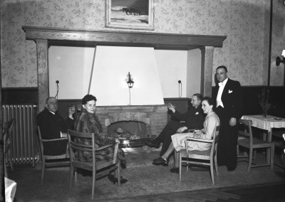 Restaurant bij de IJzeren Man, Vught 1946 (foto: Fotopersbureau Het Zuiden, collectie BHIC, nr: 1634-008423) 