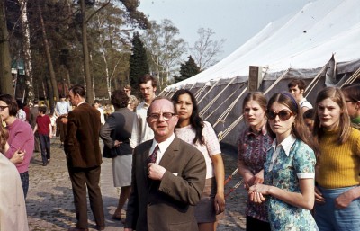 Feest ter gelegenheid van 25 jaar bevrijding bij de IJzeren Man, Vught 1971 (foto: Vera Delleman-de Kort, collectie BHIC, nr: 1923-003498) 