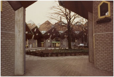 De kubuswoningen. Helmond, 1982