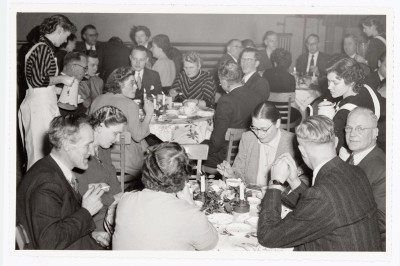 Kerstdiner Volt Ontspanningsvereniging voor Chefs en Assistentchefs (Gloeilampenfabriek VOLT). Tilburg, 1955