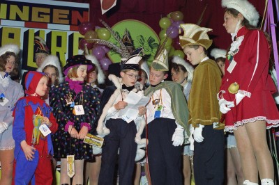Pronkzitting bij de kinderen. Grave, 1993