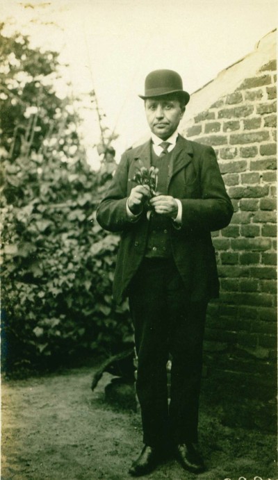 Cornelis Cornelissen, gemeentesecretaris, Wanroij ca. 1910 (foto: Andries Nielen, collectie BHIC nr. DCVAR-000973) 