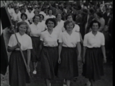 Meisjes in parade