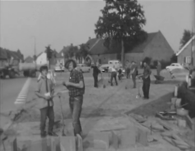 Mensen in Son en Breugel