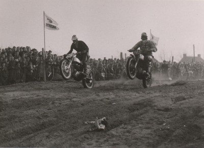 Jan Clynck en Lesley Archer. Sint Anthonis, ca. 1957