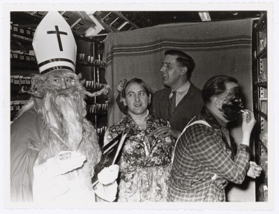 Sint met een zeer wilde baard bij Volt. Tilburg, 1960