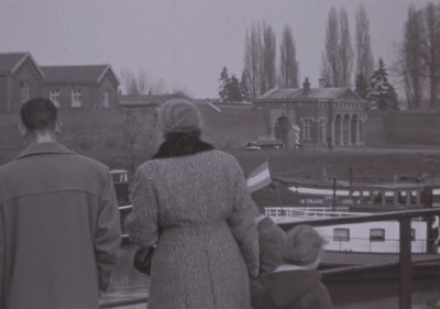Zuid-Willemsvaart en de Citadel (filmstill uit: J. Brekelmans, filmcollectie BHIC nr. BREKEL-30)