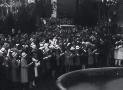 Filmstill uit Intocht burgemeester Ploegmakers, Oss 1932 (OB-008)