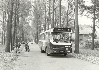 BBA Stadsbus lijn 2 in de Amsteleindstraat, Oss 1978 (foto: Paul van der Werff, collectie Stadsarchief Oss via BHIC nr. BCO010818)