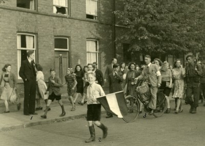 De bevrijding van Oss, 19 september 1944 (foto: Leo van den Bergh, collectie Stadsarchief Oss nr. BCO010338)