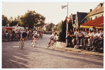 wielrenners bij de Ronde van Berkel