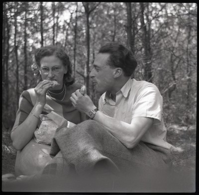 Joop Schellinx en zijn echtgenote Jo Schellinx-Zondag (foto: J. Schellinx, collectie BHIC nr. 1958-C-000318)