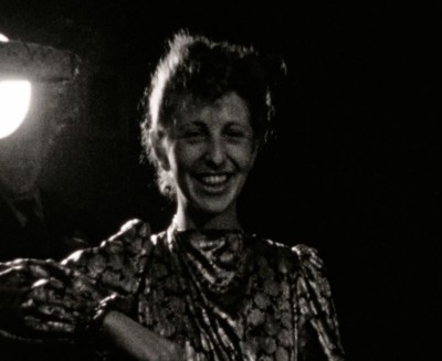 filmstill uit film van Roosje Glaser Foundation, collectie BHIC nr. GLASER-01